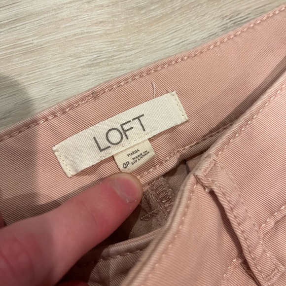 Womens Loft Jeans Pink Like New Girl Party Comfortable Cute Hot Pink Pockets - Picture 3 of 3
